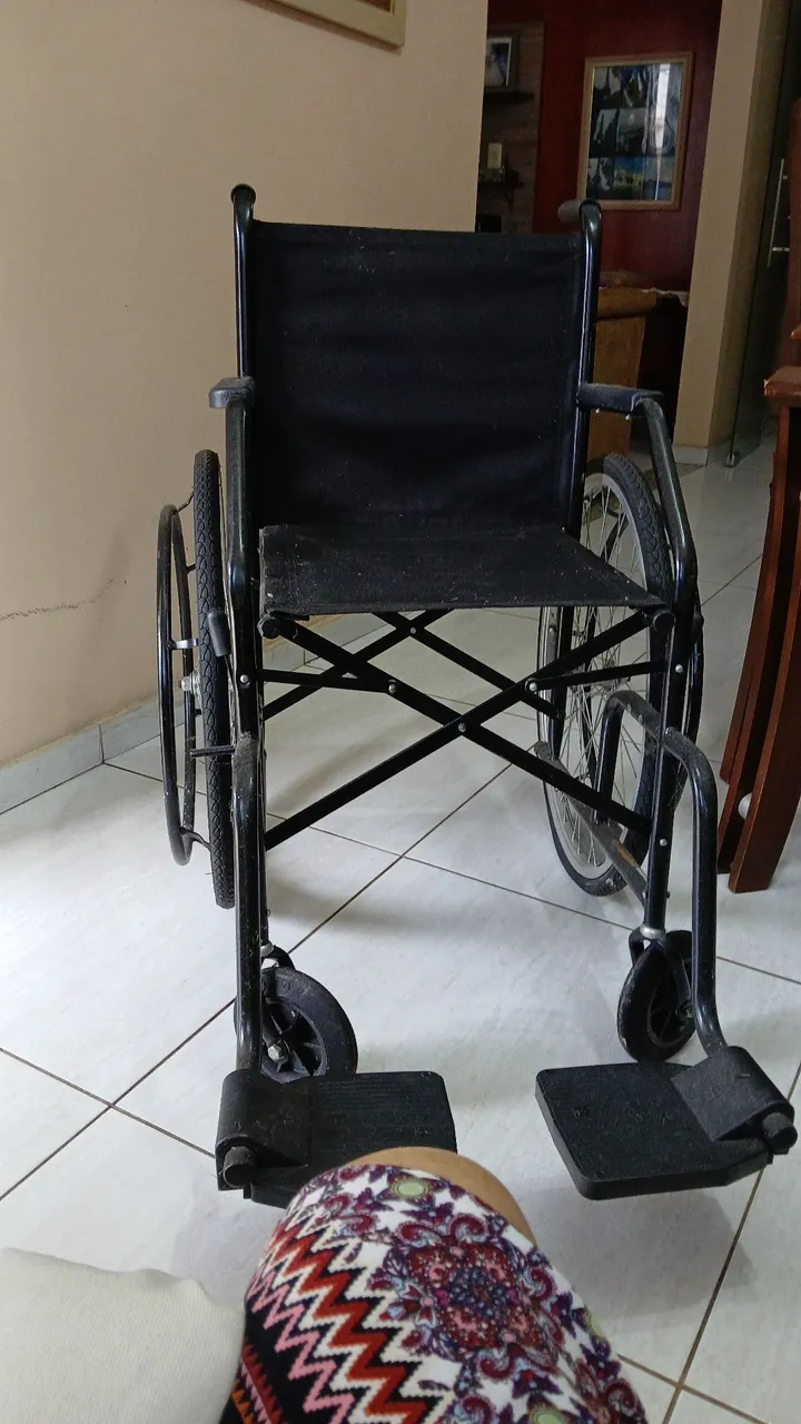 Cadeira de Rodas Dobrável