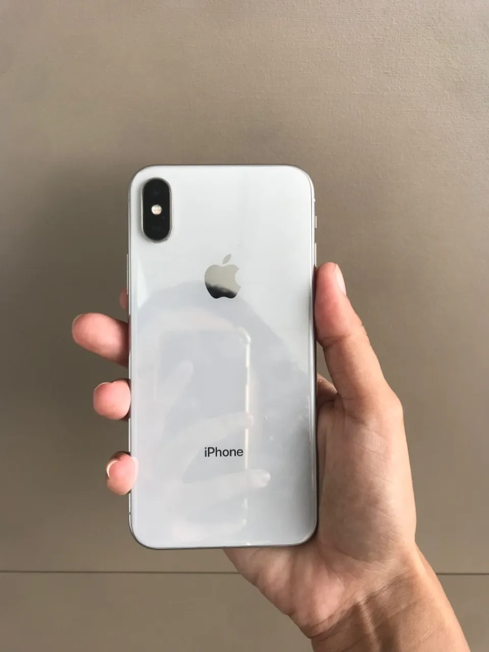 iPhone X (muito novo)