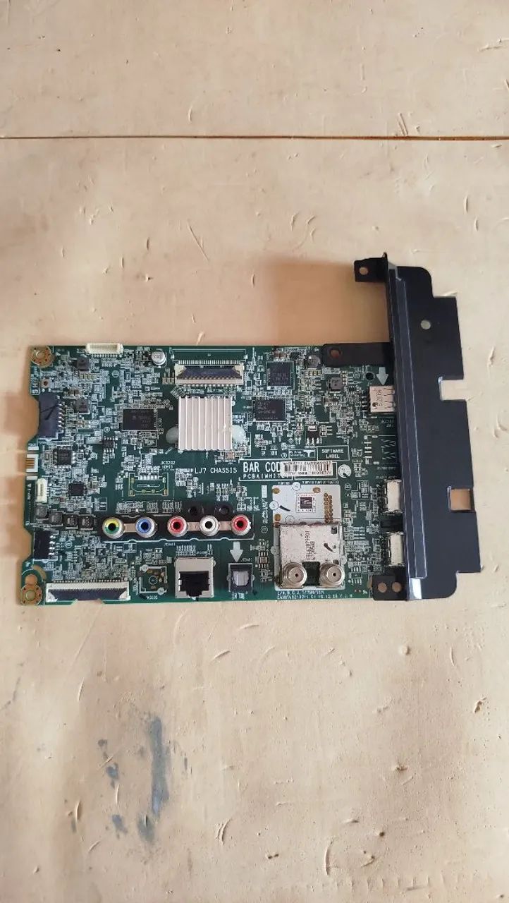Placa mãe da TV LG 49LJ5500 testada funcionando 