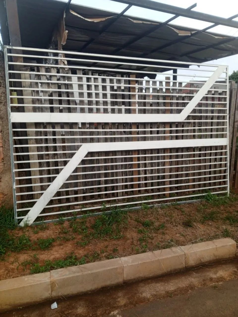 Portão de ferro 64842820226689121