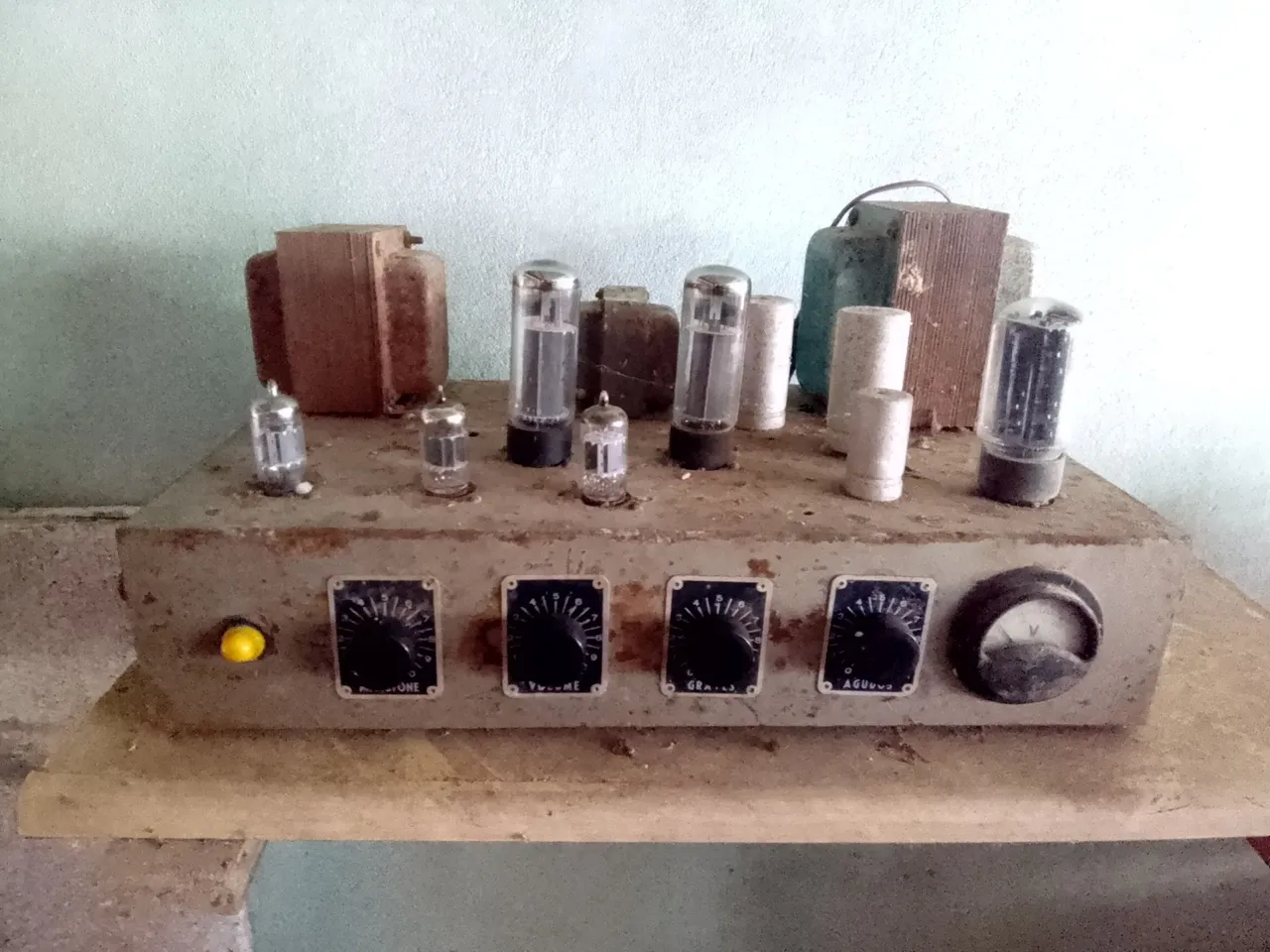 Uma raridade o amplificador