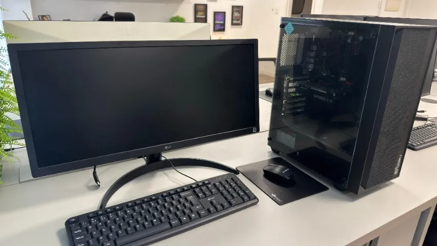 Computador Intel Core i5-12400F | AMD Radeon RX 580 | 32 GB RAM DDR4