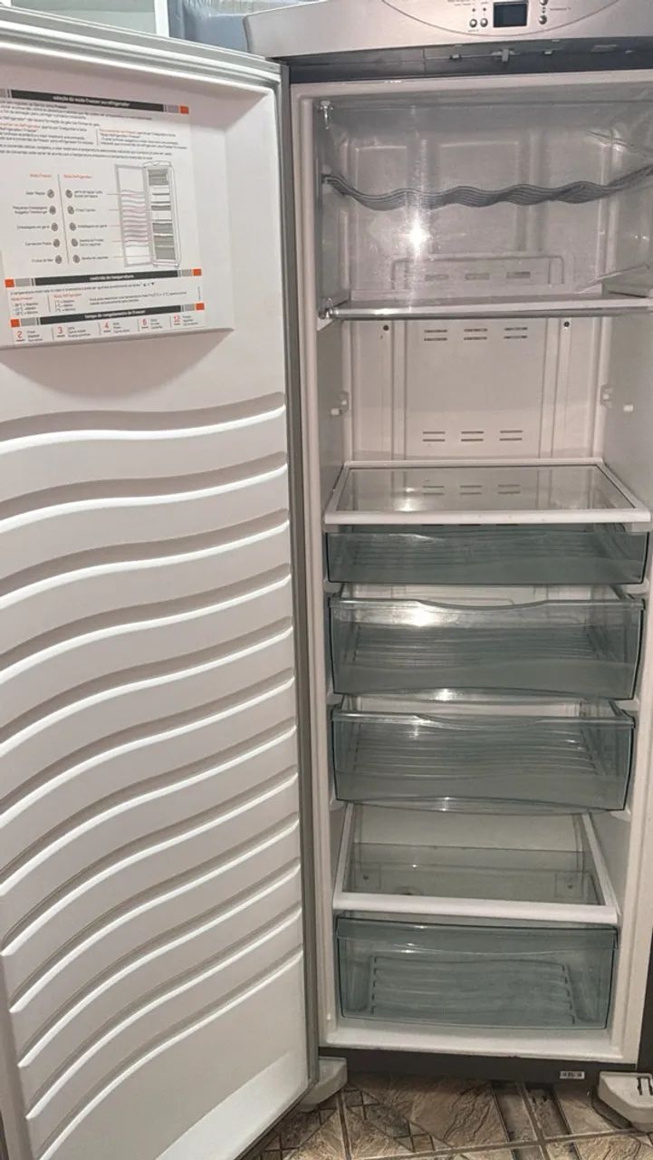 Freezer vertical Brastemp, Funcionando perfeitamente  - Foto 4