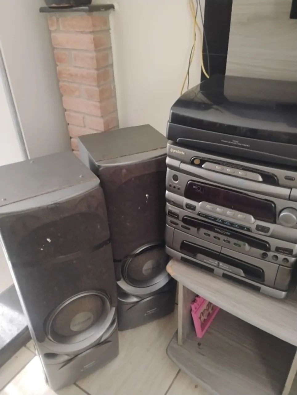 Aparelho de som antigo 
