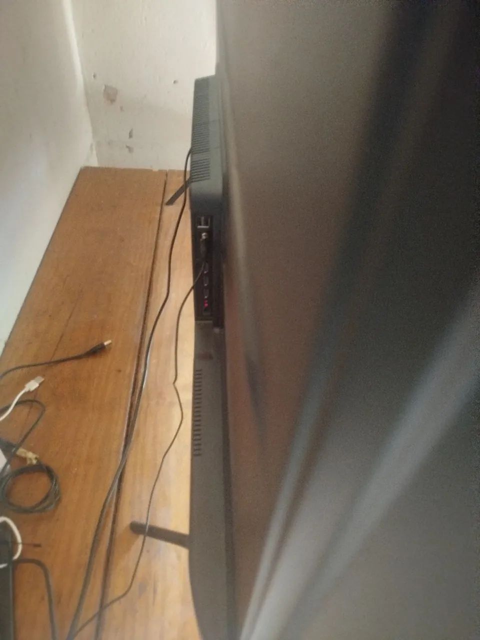 Vendo TV 50 aiwa polegadas - Foto 4