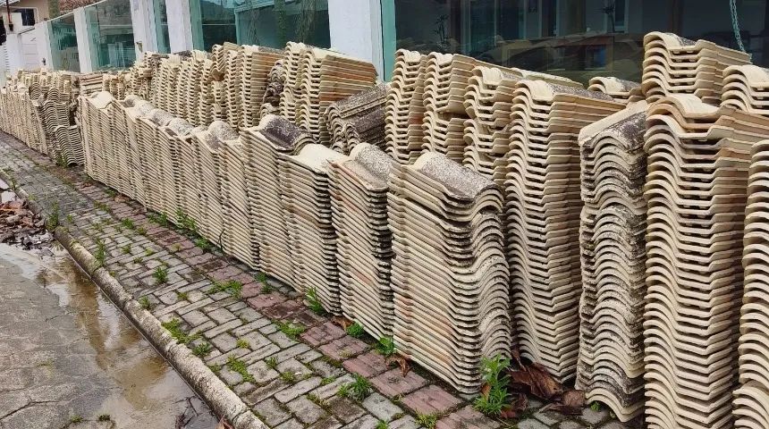 Telhas cerâmicas já esmaltadas usadas - Foto 4