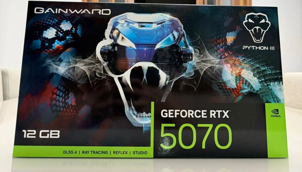 Placa de vídeo Nvidia GeForce RTX 5070 Python