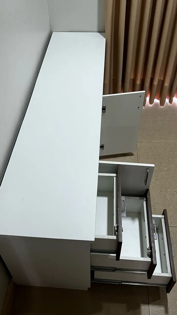 Móvel baixo com gavetas e armário 100% MDF - Foto 4