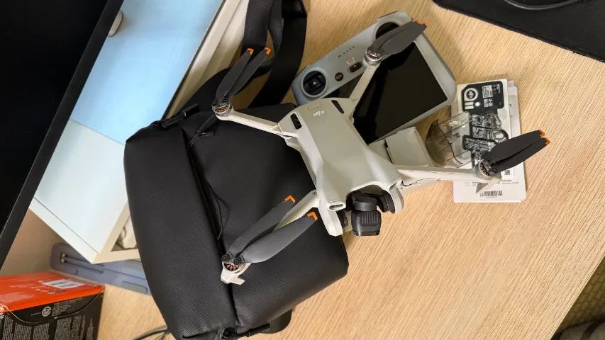 DJI Mini 3 Fly More Combo - Controle com tela e 3 baterias - Foto 3
