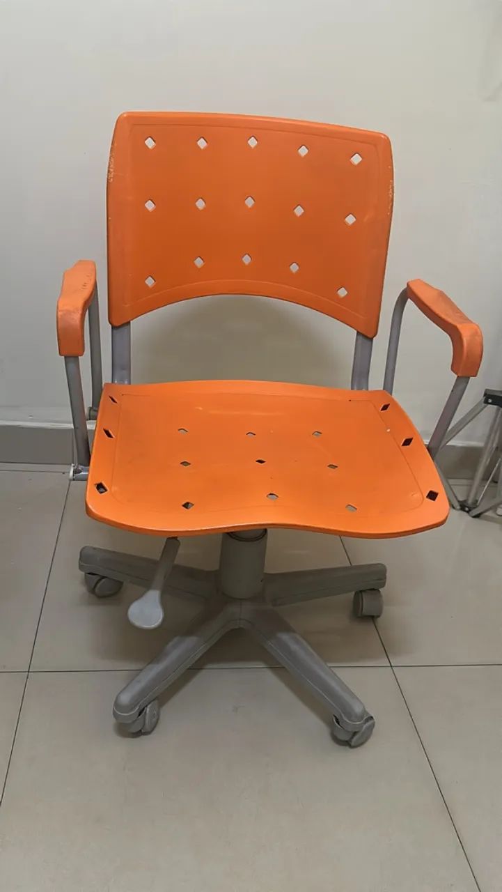 Cadeiras escritório laranja  - Foto 5