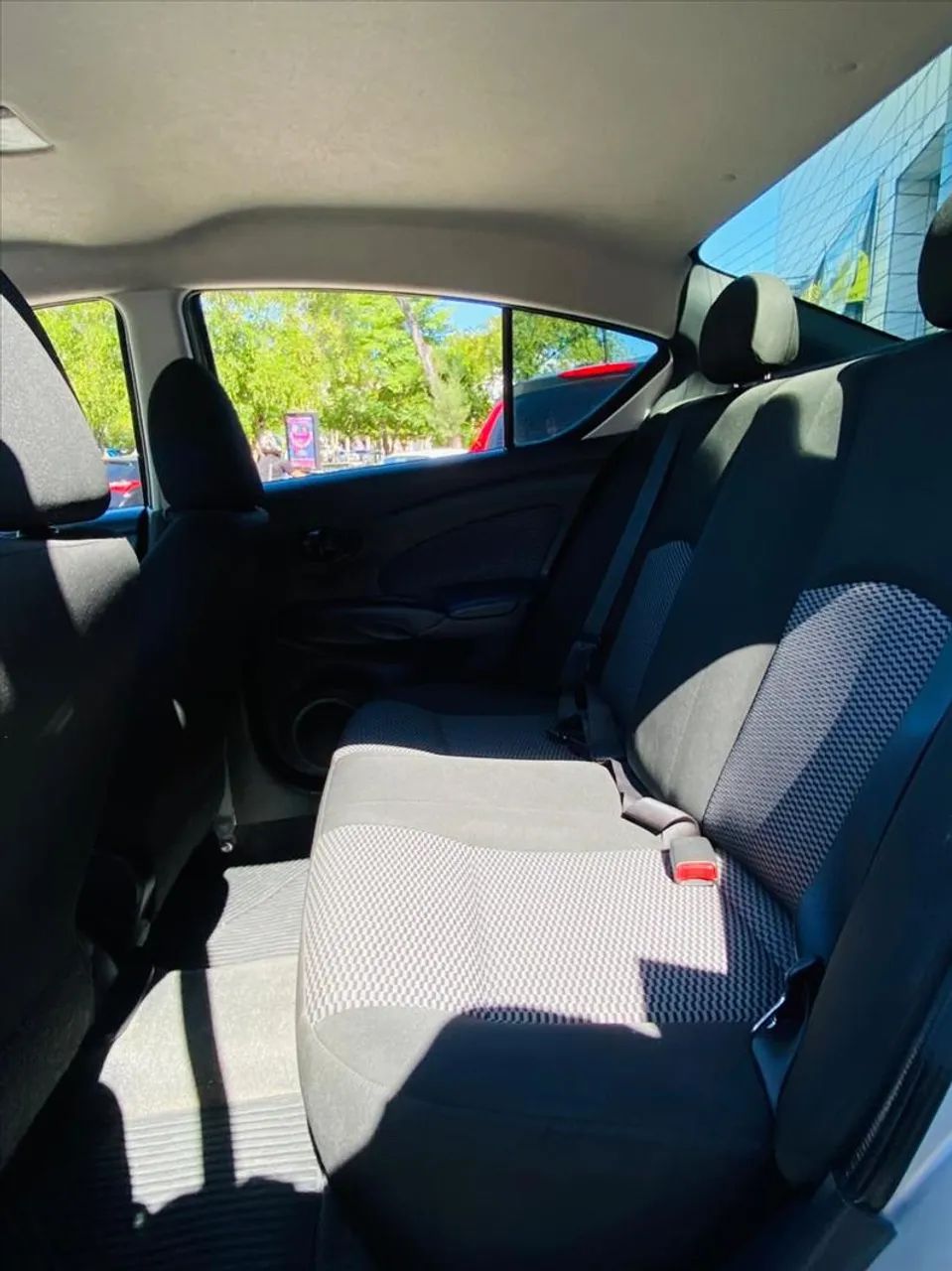 Nissan Versa S 1.0 12V Flexstart 4P Mec. 2017 - Foto 5
