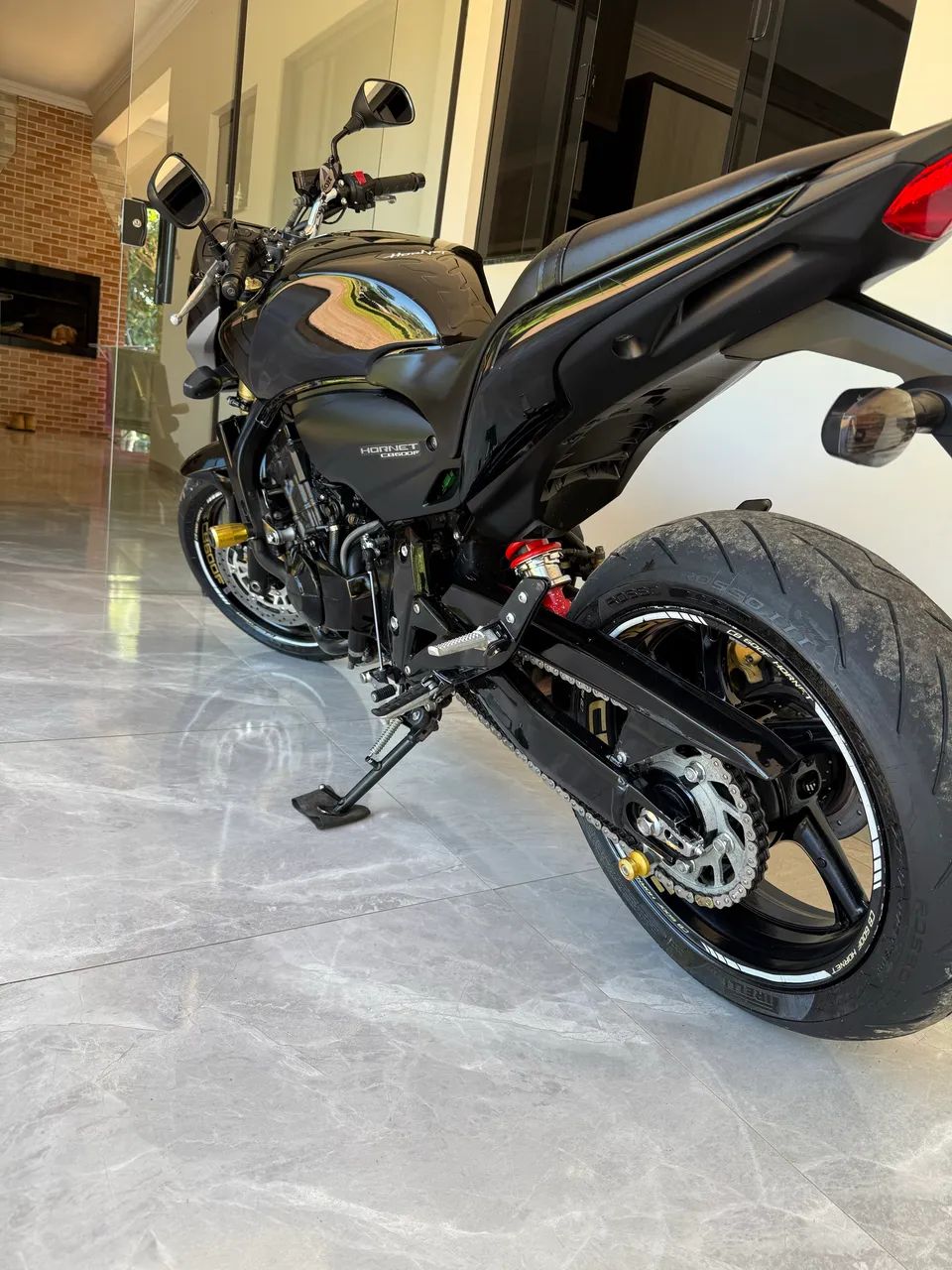 Hornet 600f zerada 