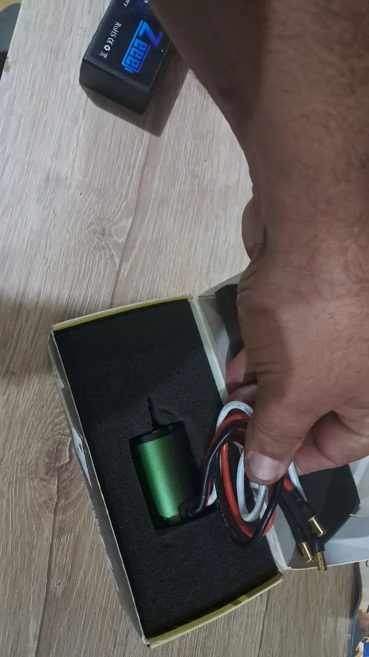 Rc automodelo  motor 7700kv castle  - Foto 3