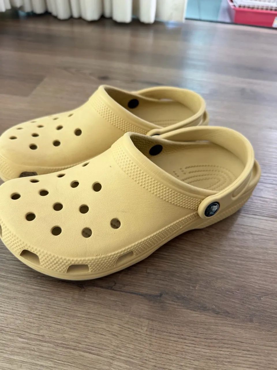 CROCS ORIGINAL NÚMERO 38 - Foto 2