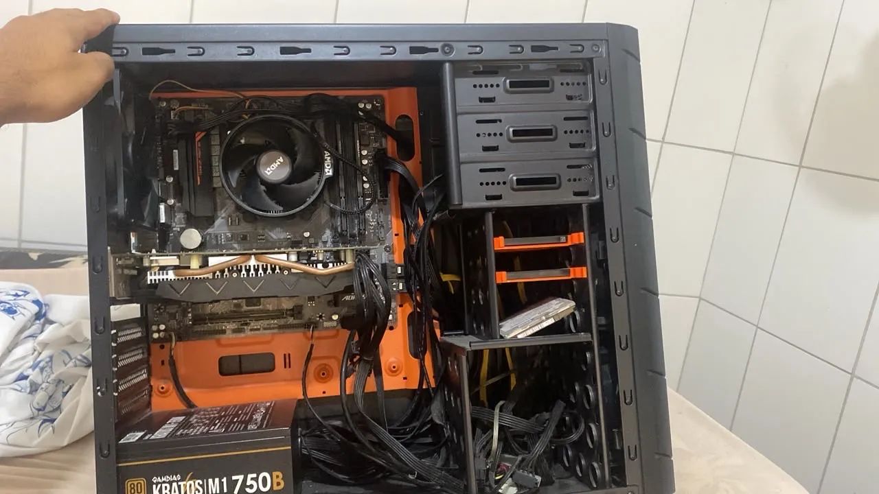 Pc gamer - Foto 3