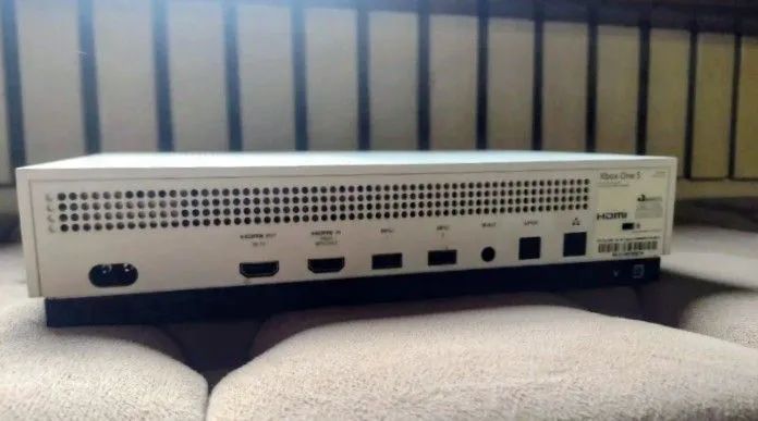 Xbox One s Semi novo 1 controle  - Foto 5