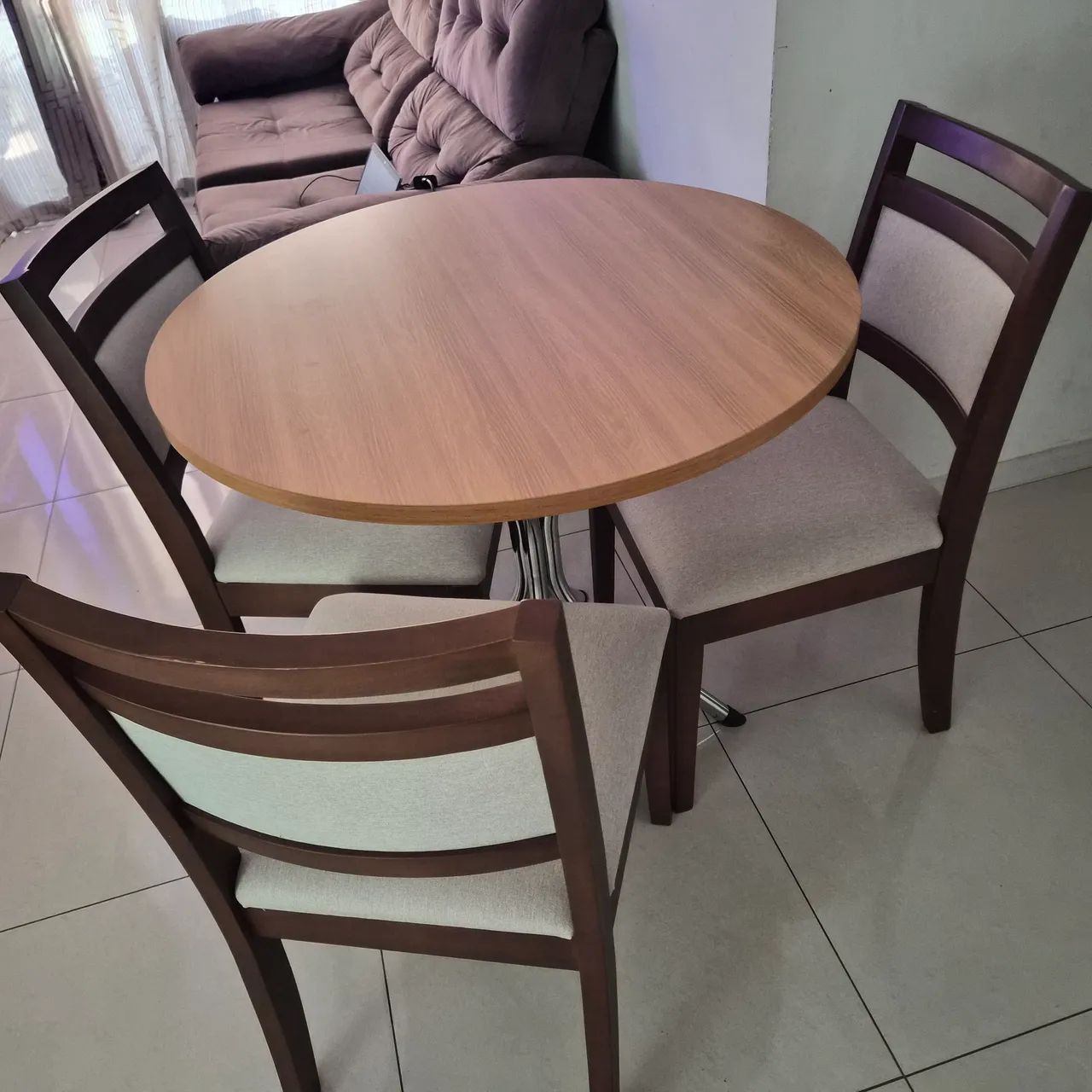 Mesa de Jantar à Venda(negociável) - Foto 2