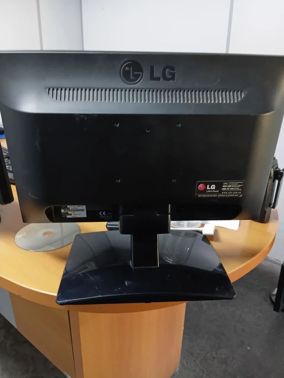 Monitor LG 16 - Foto 3