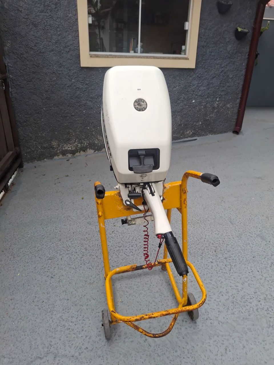 Motor Jhonson 15HP pra retirada de peças - Foto 2
