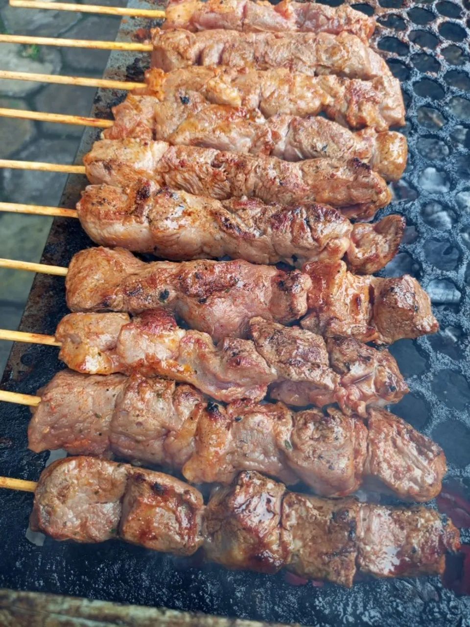 Churrasqueiro com Auxiliar para Festas e Eventos - Foto 2