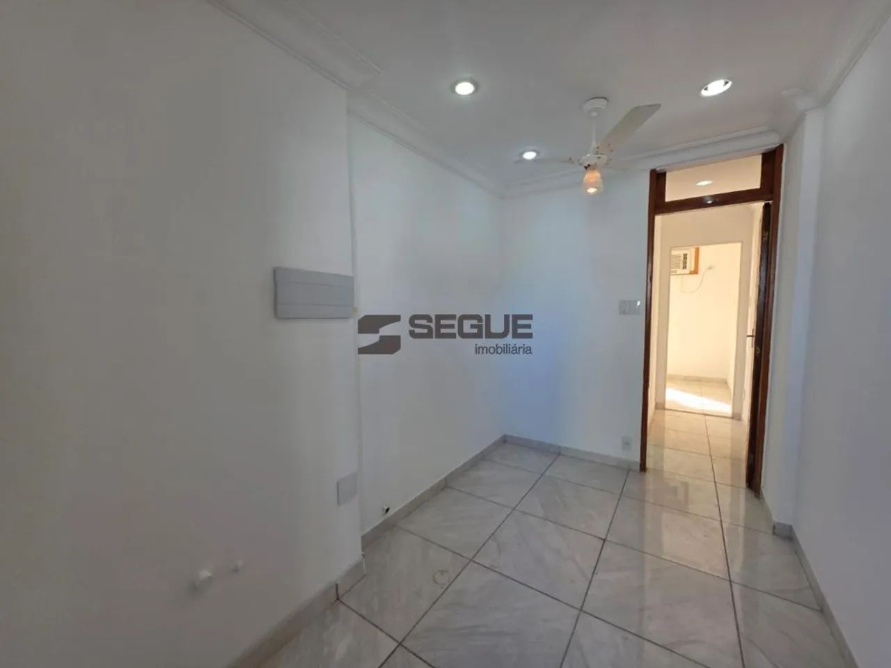 Sala para alugar em Vila Velha, Centro de Vila Velha, com 30 m², Champagnat Center