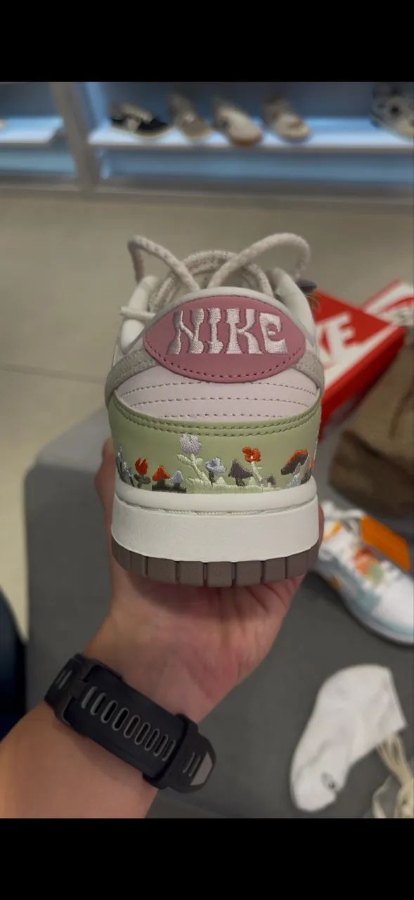 Tênis Nike Dunk Low LX Feminino - Foto 2