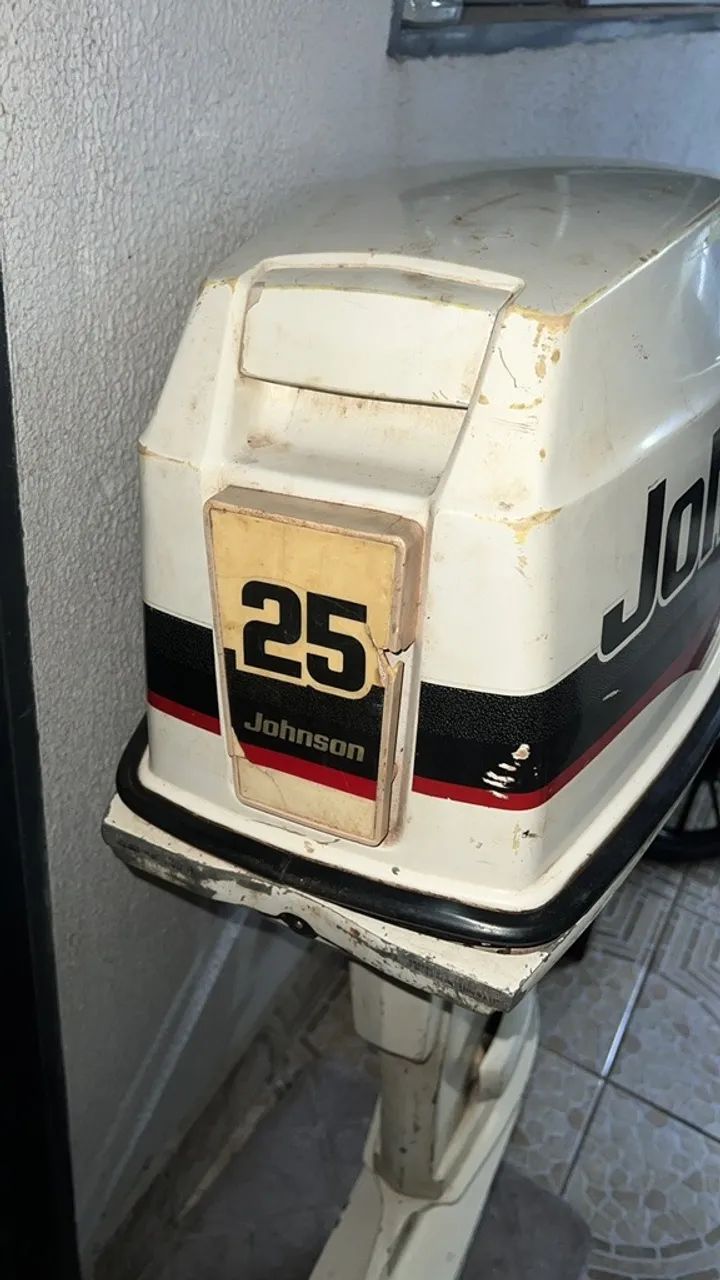 MOTOR 25HP JOHNSON 2001 COM PARTIDA ELETRICA - Foto 4