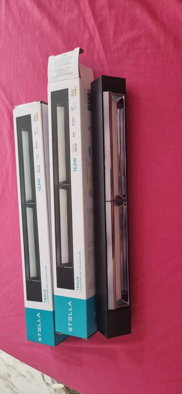 Duas Luminaria de trilho angular Trace da Stella de 3000k