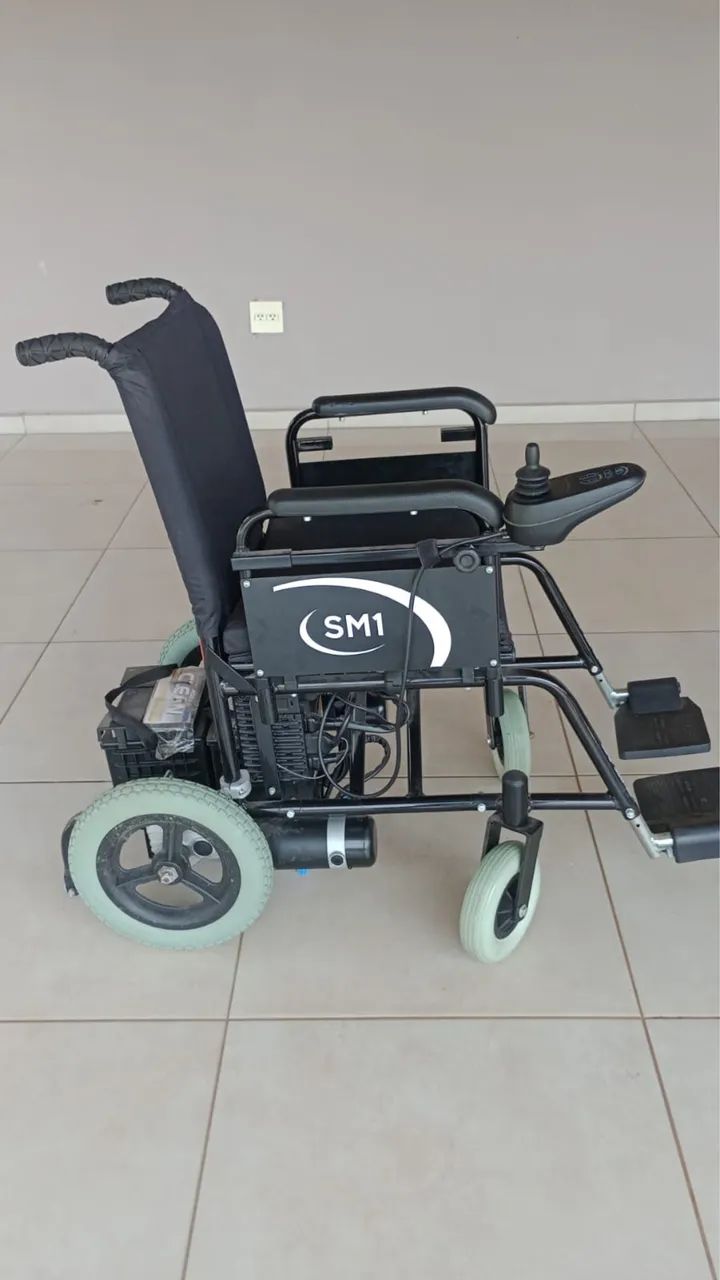 Cadeira de rodas motorizada SM1 - Foto 3