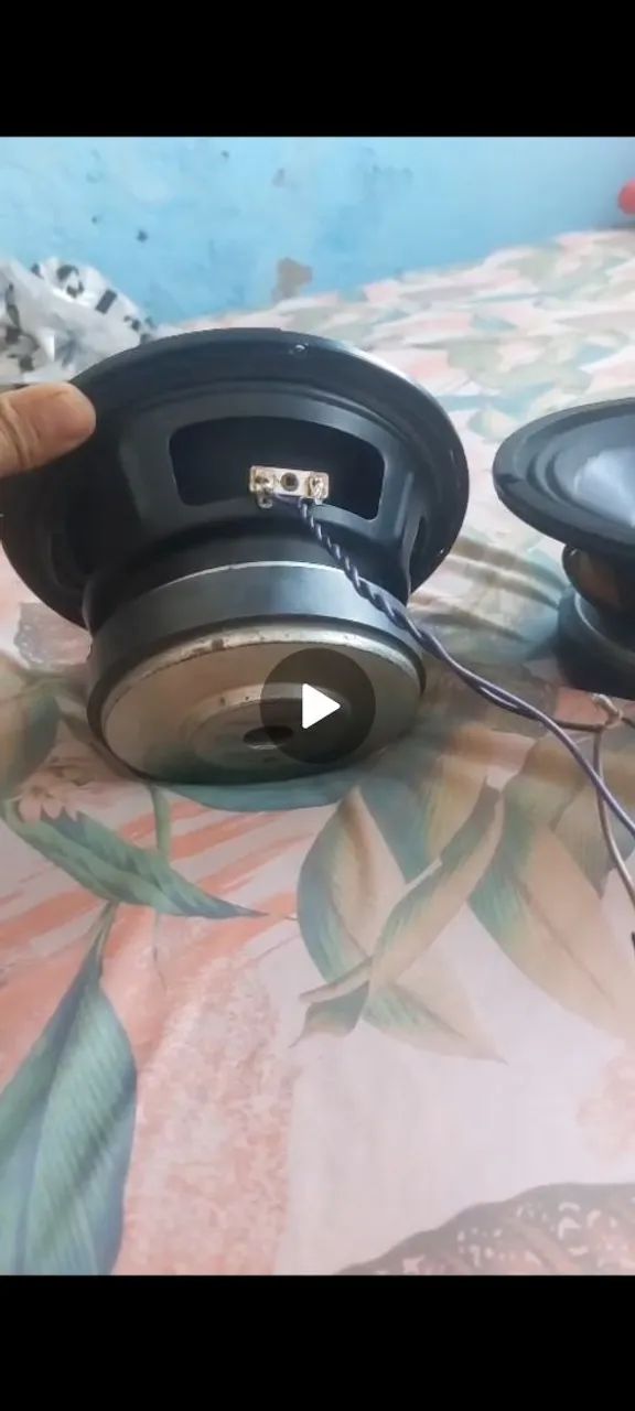 Médio grave de 8 polegadas 310w rms 8 homs  obs: recodicionada Aro LG - Foto 2