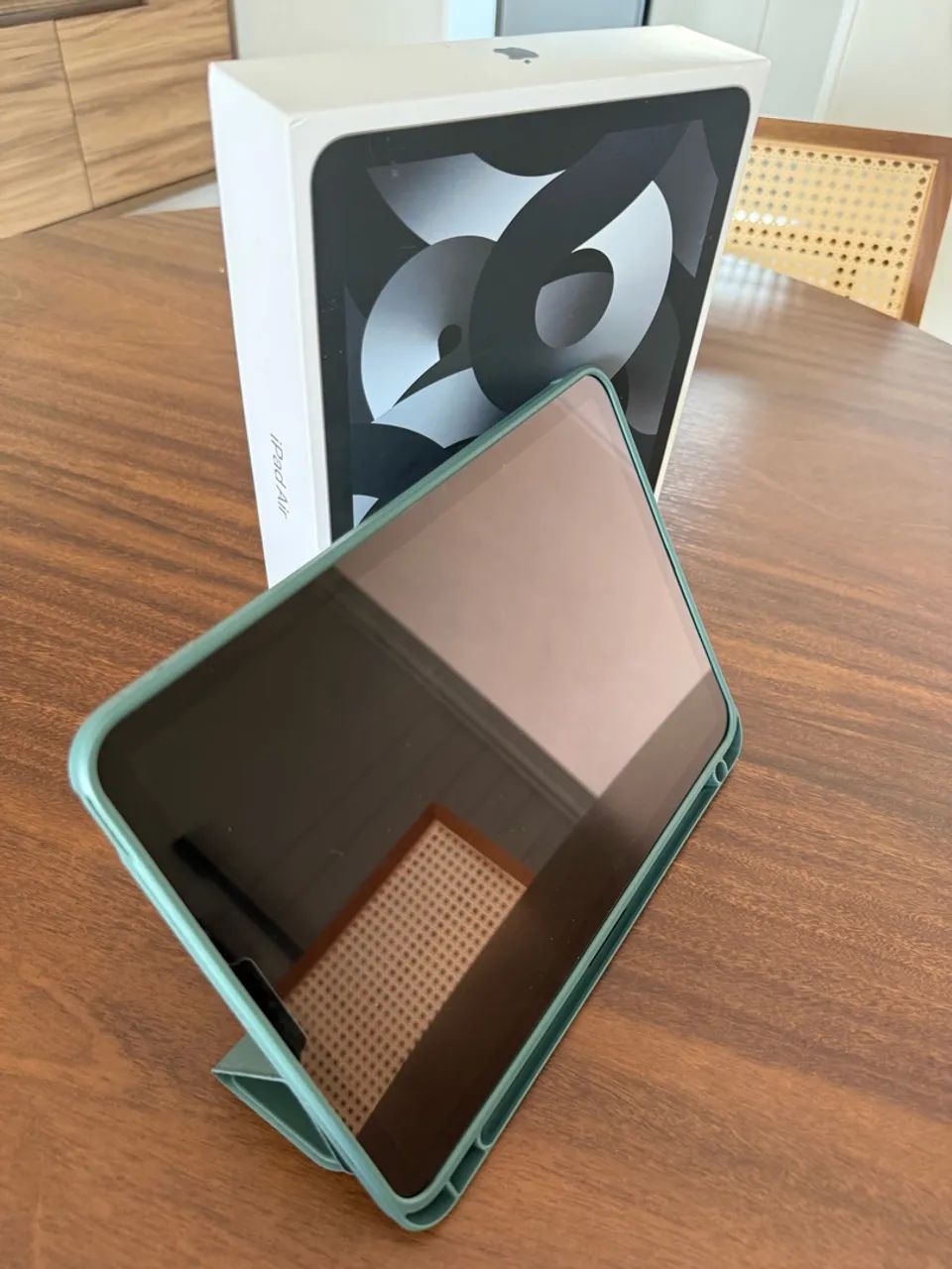 iPad Air 5a Geração M1 64GB Space Gray