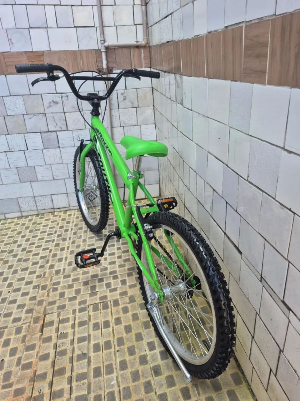 Bicicleta Verde aro 20 semi nova  - Foto 3
