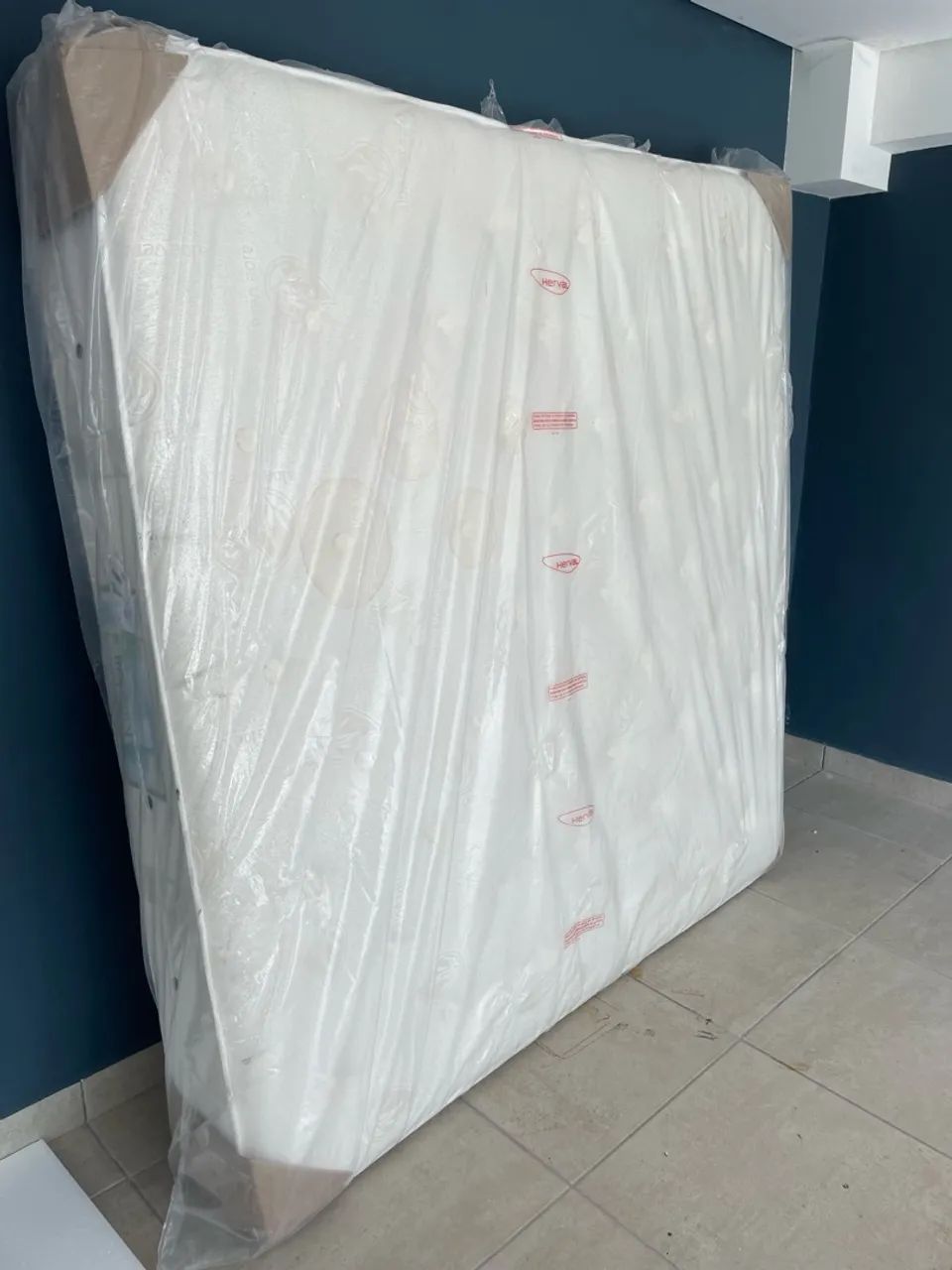 Colchão king size ( valor negociável)