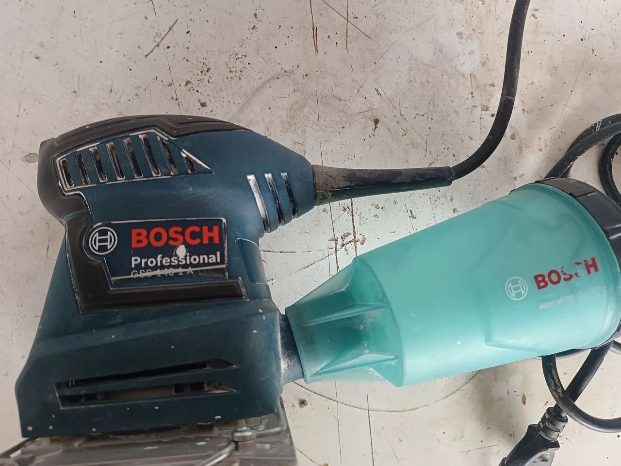 Lixadeira bosch treme treme funcionando  - Foto 2