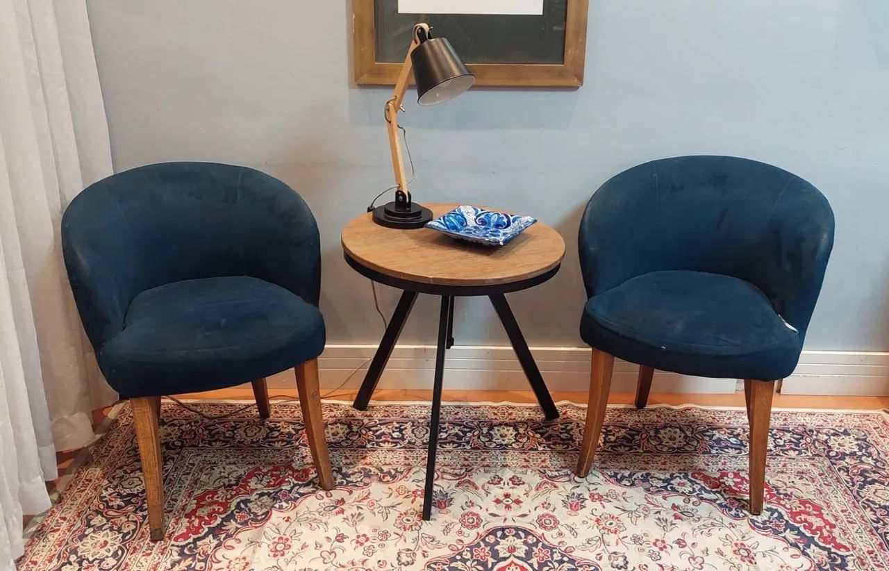 Par de Poltronas para restauro precisa trocar o tecido
