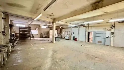 Galpão na Rua Hilário Ascabusi, 202  750 m² - Foto 2