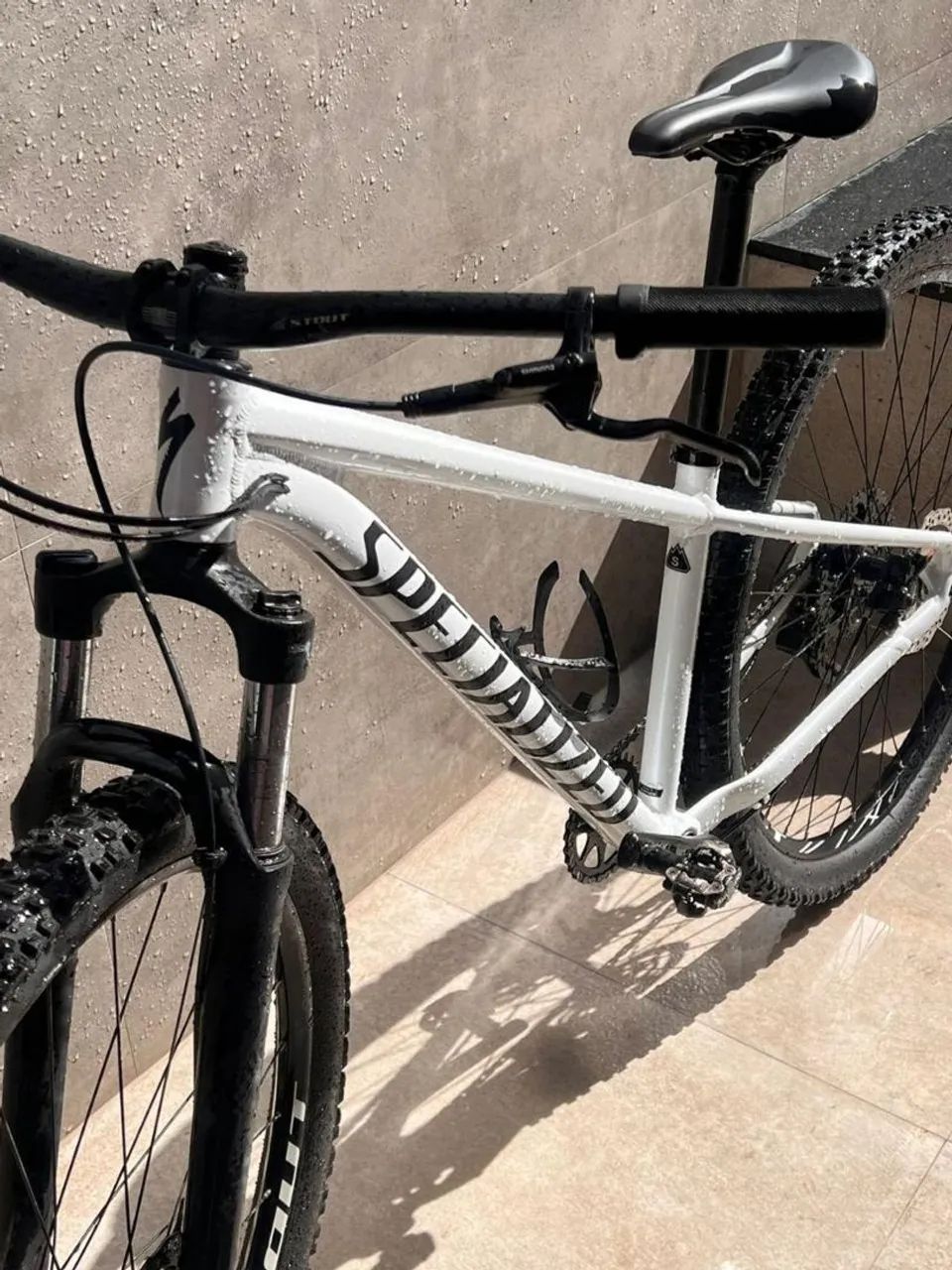 Bicicleta Specialized Rockhopper 2021 - Foto 4