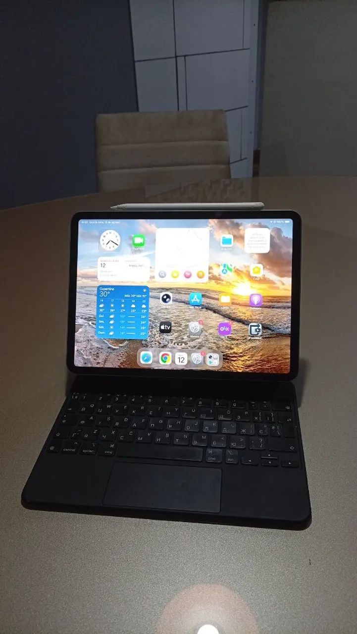 iPad Pro 11 M2 (4ª Ger) 256GB Impecável + Magic Keyboard Original + Apple Pencil
