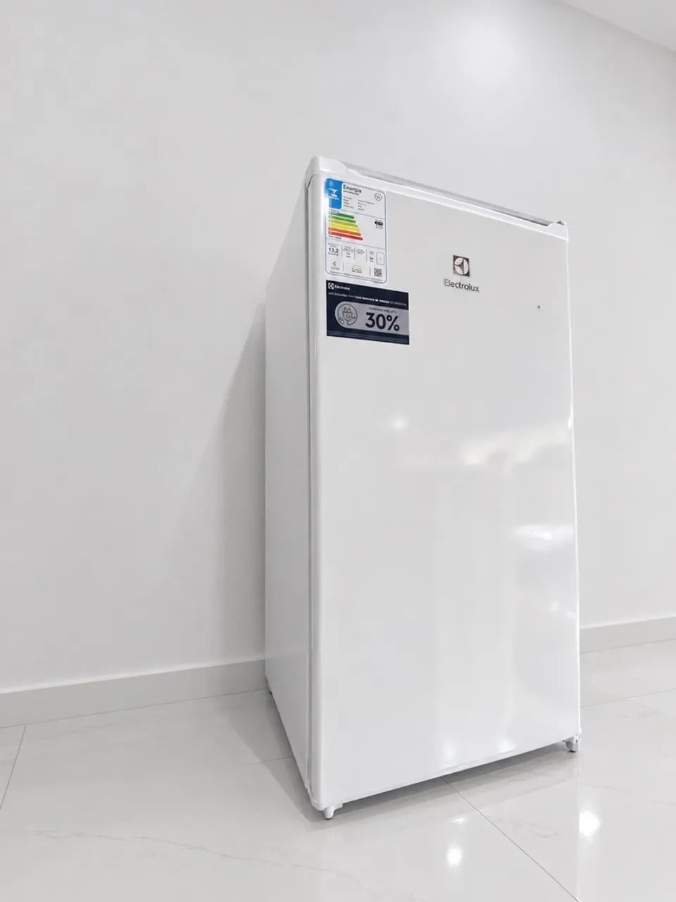 Frigobar Electrolux 90L - Foto 4