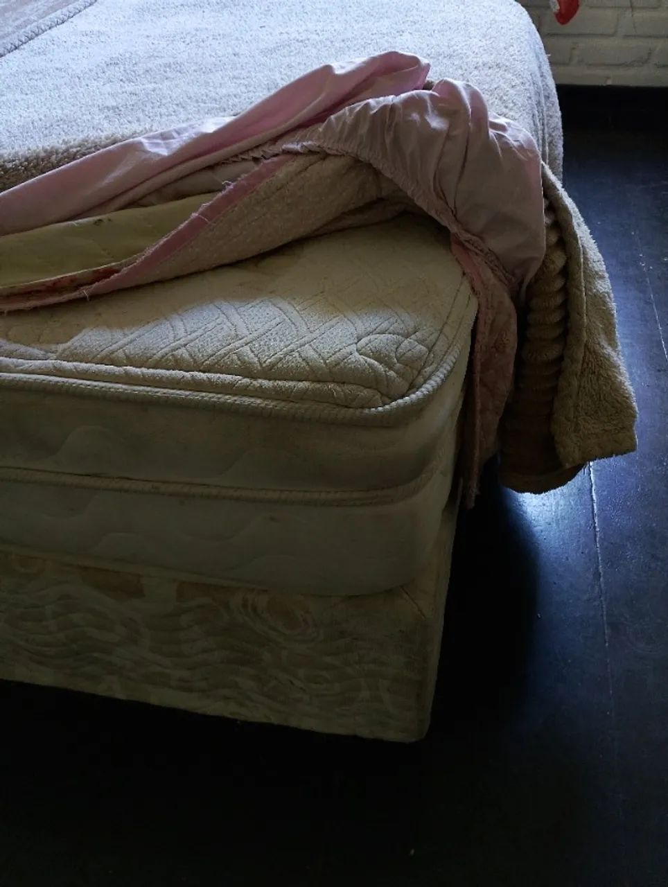 Cama ORTOBOM PREMIUM usada - Foto 3