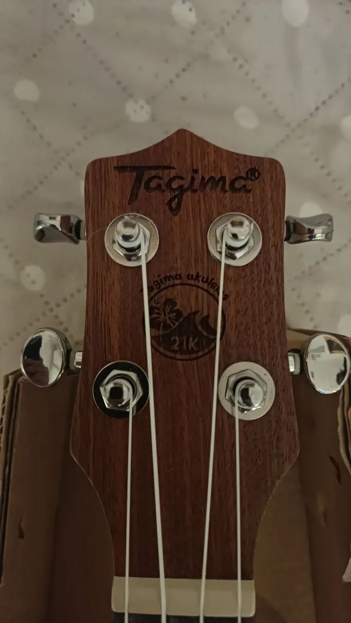Ukulele Tagima - Foto 3
