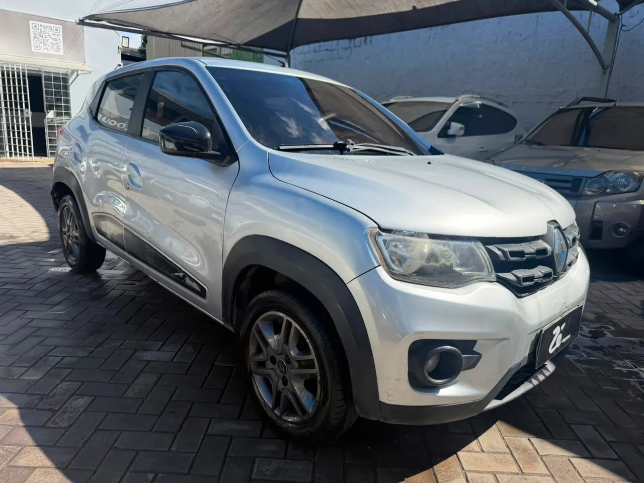 Renault Kwid Intense 1.0 Flex 12V 5P Mec. 2018 - Foto 2
