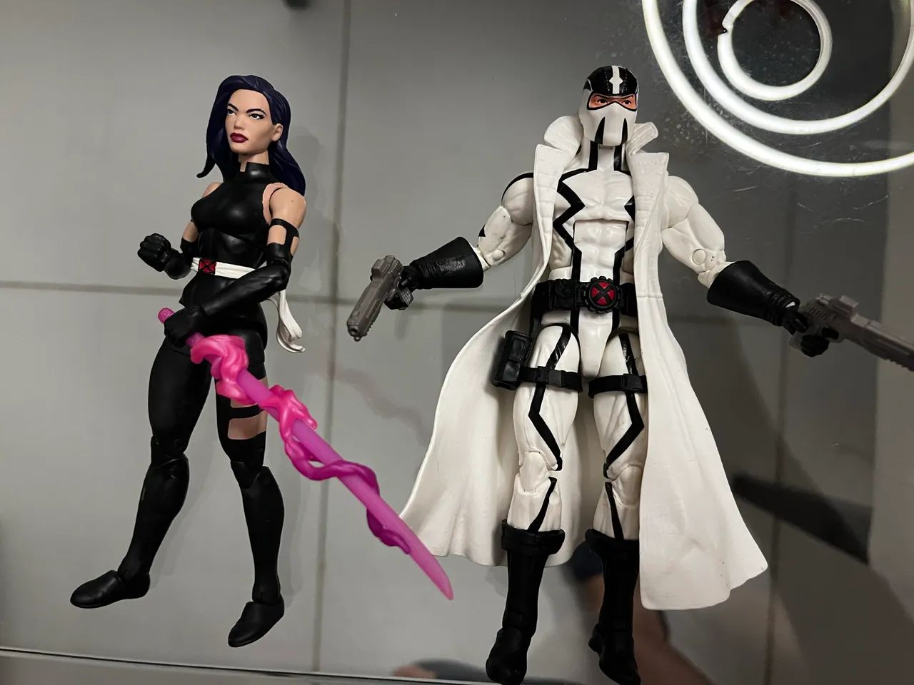 Marvel legends PSYLOCKE e FANTOMEX