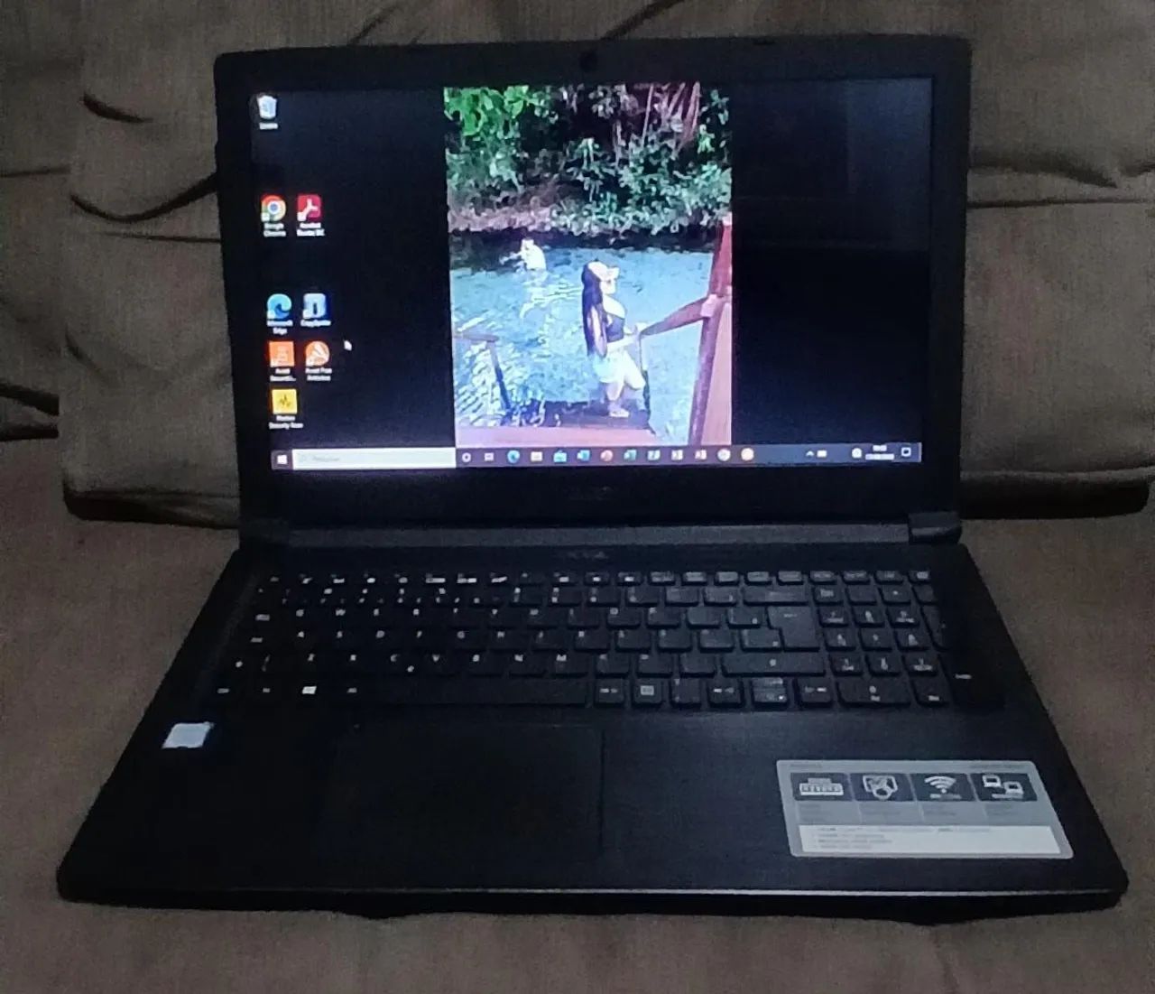 Vendo notebook usado estado de novo