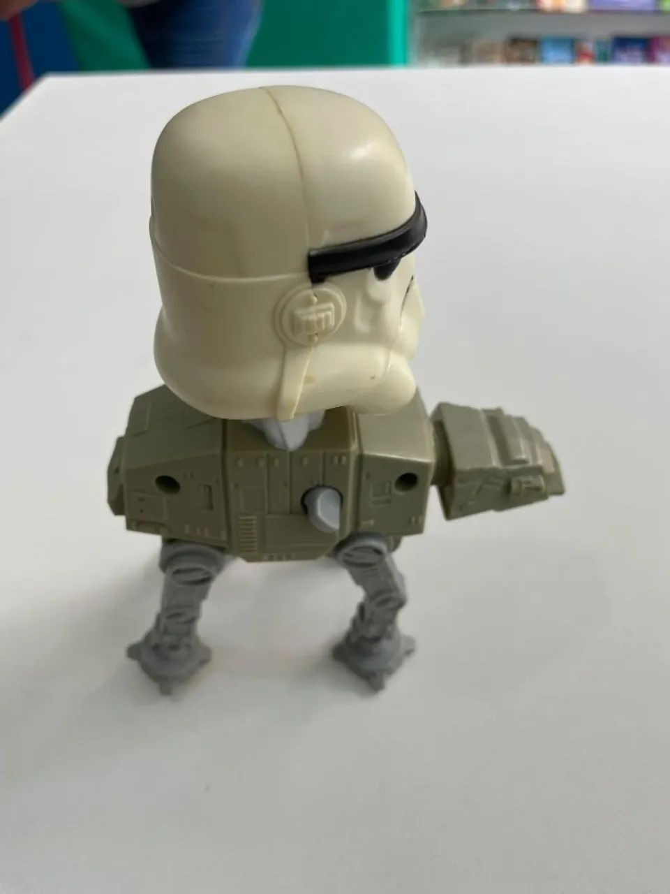 Brinquedo Star Wars Stormtrooper no AT-ST Mc Donalds - Foto 2