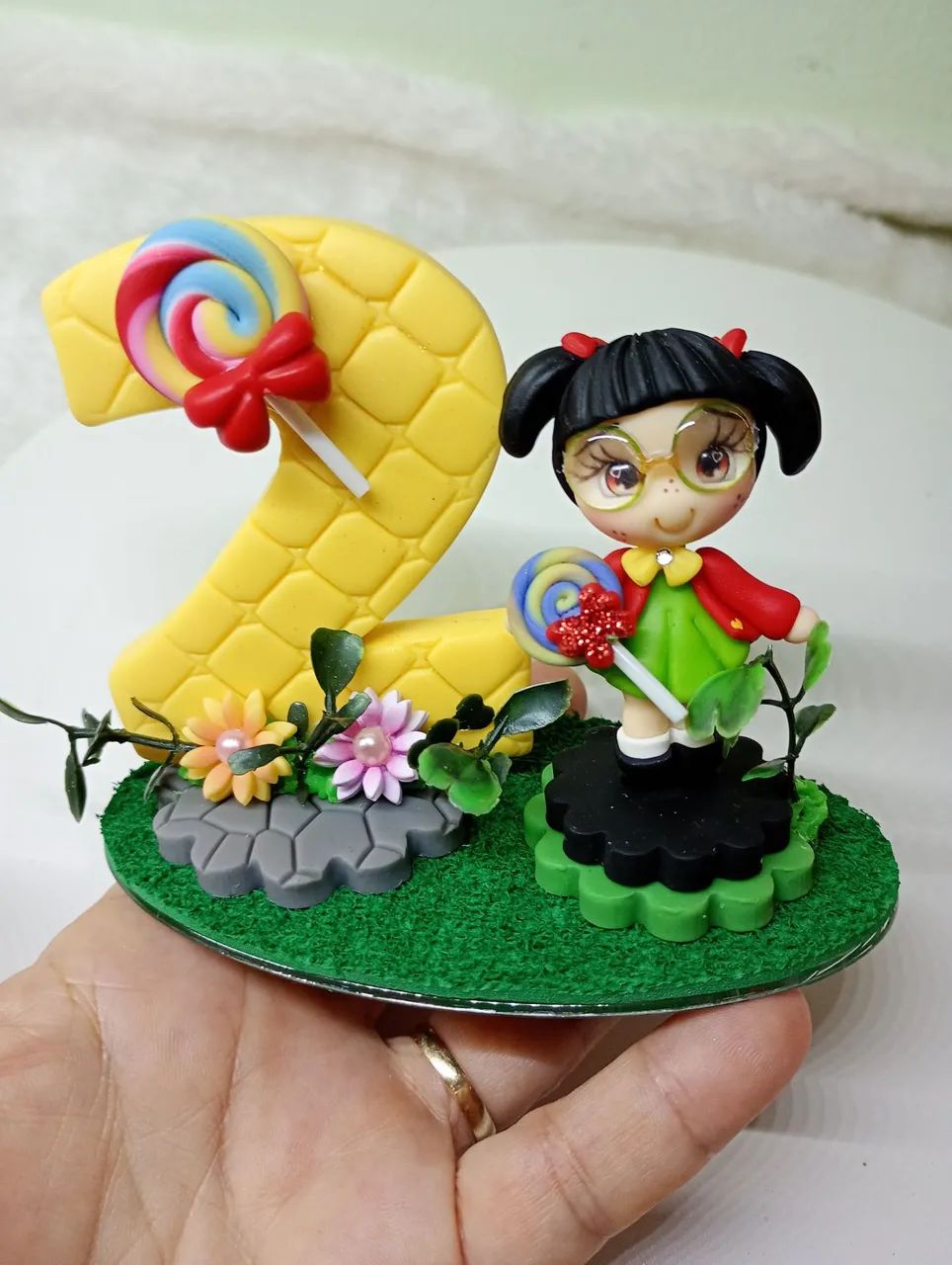 Vela Personalizada Chiquinha em Biscuit  - Foto 3