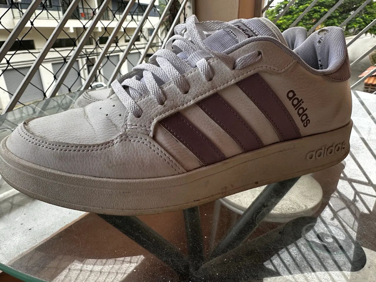 Tenis adidas branco/lilas - Foto 2