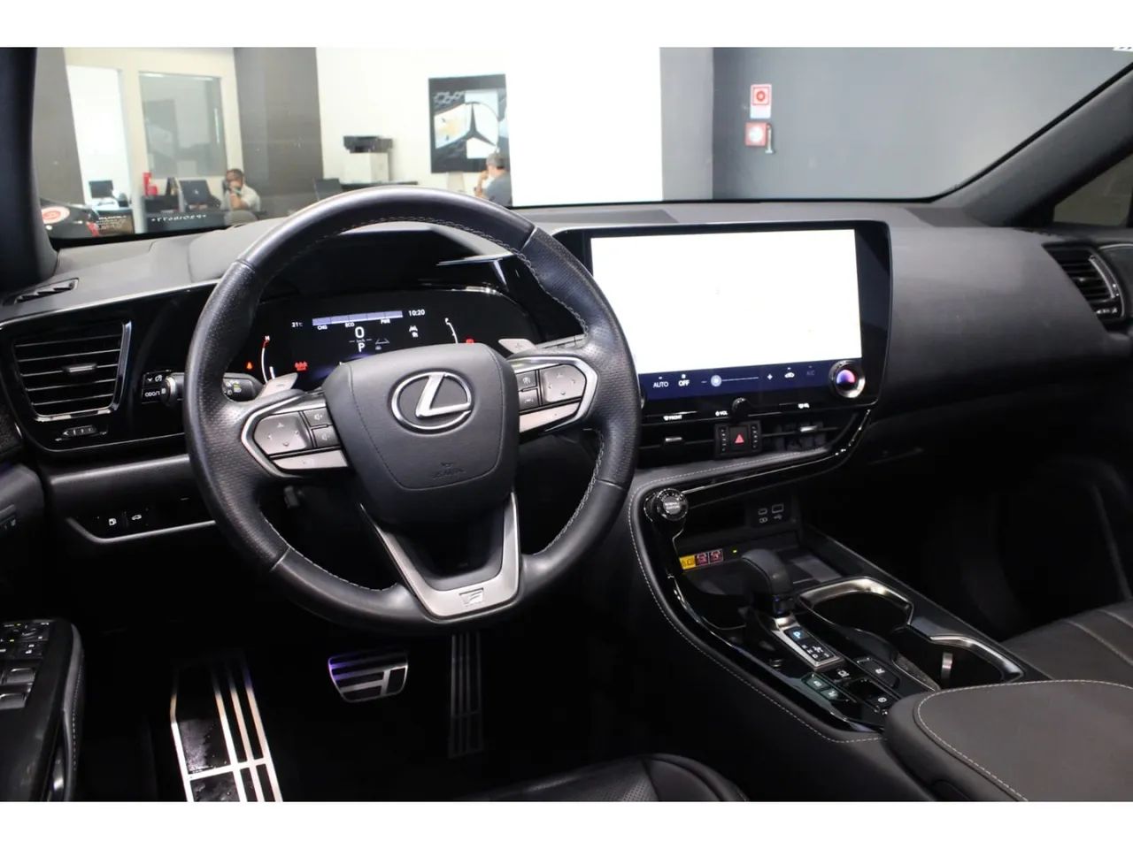 Lexus NX-350h F-sport 2.5 16V Aut. (hybrid), foto 9 de 14