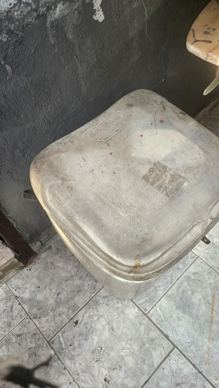 Baú de motoboy em fibra  - Foto 2
