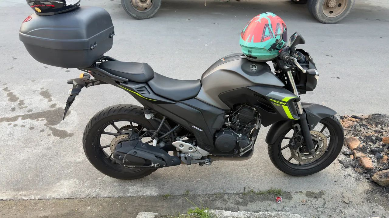 FAZER 250 MUITO NOVA SÓ PEGAR E ANDAR - Foto 4